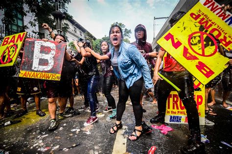 violence marks asean  protests  manila