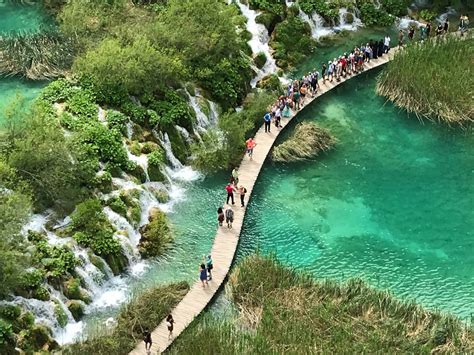 plitvice lakes national park tips tricks  piece  travel