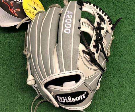 wilson  fastpitch glove review bases loaded softball