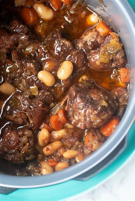 Jamaican Oxtails Recipe In 2020 Jamaican Recipes