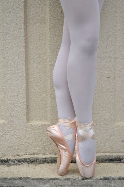 ballerinas in tights on tumblr