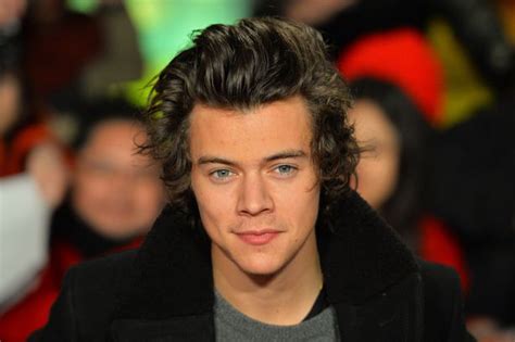 Harry Styles Voted Sixth Sexiest Man In The World Behind Henry Cavill