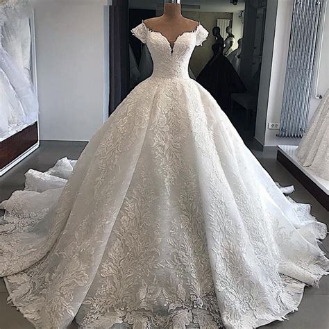 Luxury Lace Ball Gown Wedding Dress Off The Shoulder Lace