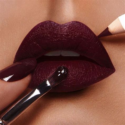 how beautiful is this lips and nail combo by occmakeup lip tar lip