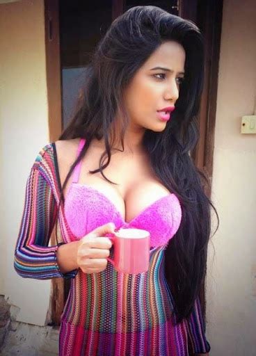poonam pandey nude pics and leaked sex tape