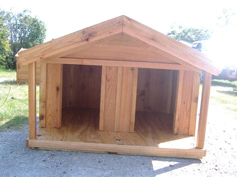 custom ac heated insulated dog house custom cedar dog house  porch