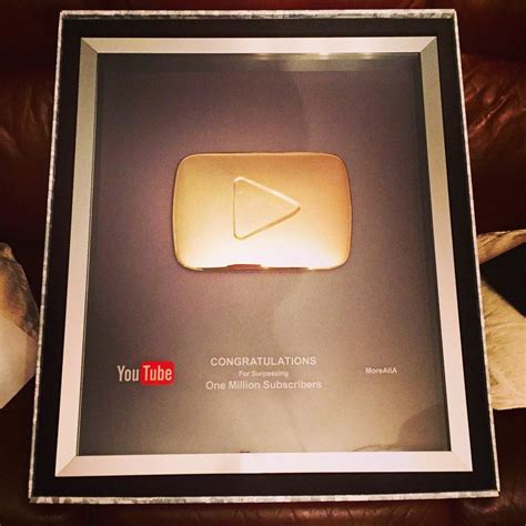 Amazing 1 000 000 Subscribers Gold Youtube Plaque For