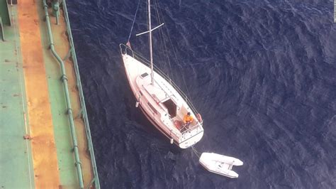 Australian Fugitive Found Hiding In Ship S Air Conditioning Vent With