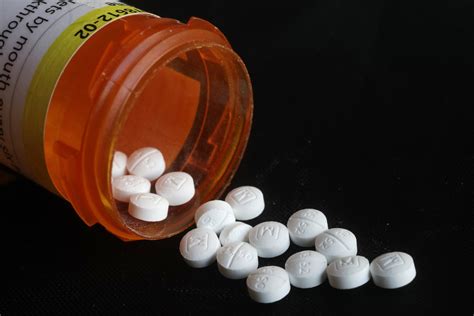 opioids dont work   chronic pain   overused study finds