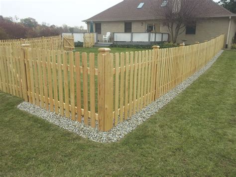 fence landscaping easy solution  maintain  fence