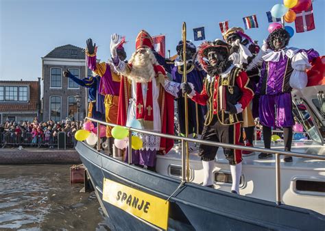 nikolaus  den niederlanden eine mischung aus karneval und weihnachten dudanews