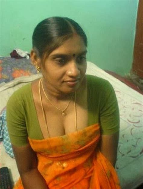 Hot Aunty Photos Tamil Aunty Saradha Blouse Mulai Photos