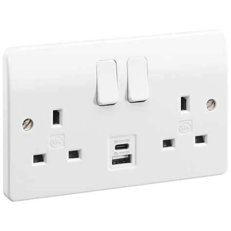 mk electric kwhi white moulded   gang double pole switched