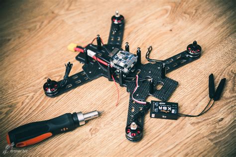 dronerbiz aktualnosci podstawy budowy drona wyscigowego laboratorium