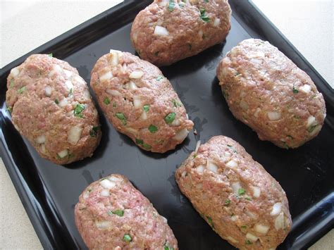 easy meatloaf recipe mini meatloaf recipes easy mini