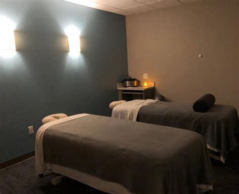 elements massage centerville find deals   spa wellness