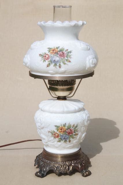 Vintage Fenton Milk Glass Lamp Puffy Rose W Roses Lampshade And Lighted