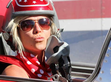 former ‘mythbusters host and race car driver jessi combs dies in crash
