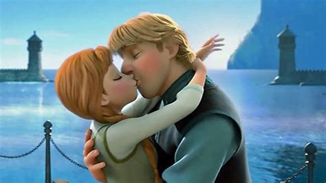 Frozen Frozen Anna And Kristoff Disney Couples Disney Kiss