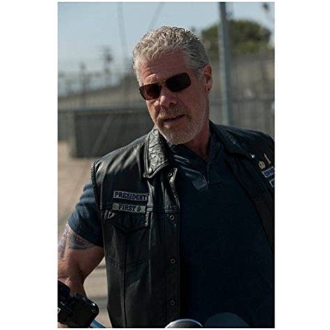 sons of anarchy ron perlman as clarence clay morrow
