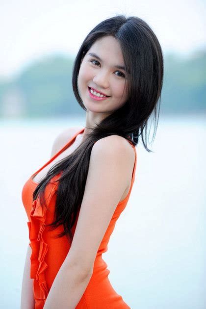 Pretty And Sexy Women Ngoc Trinh Vietnam Model
