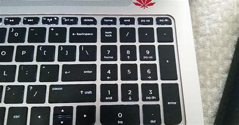 My Laptop Keys Give The Hermann Grid Illusion Black Dots Between Keys