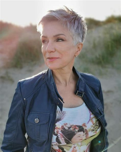 15 Best Pixie Haircuts For Older Women 2020 Trends Haircut Gray Hair