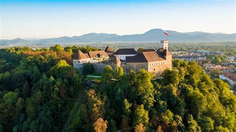 beautiful ljubljana castle   inspire   visit slovenia travel slovenia