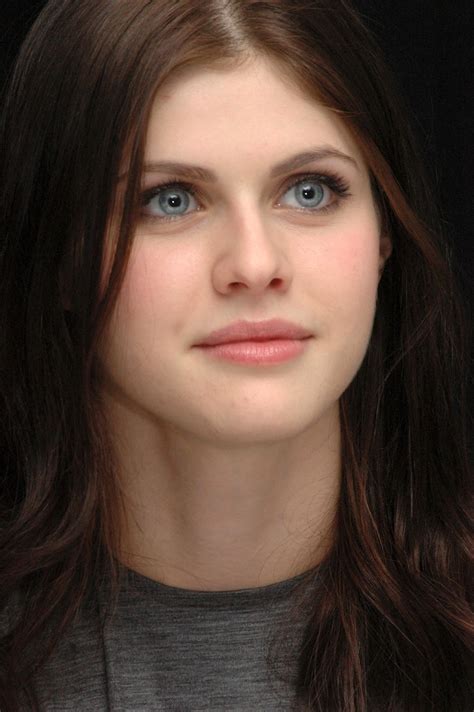all about hollywood stars alexandra daddario biography