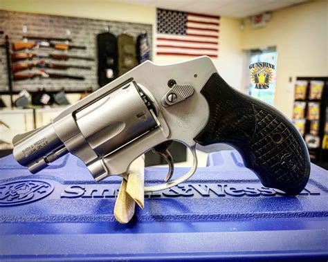 smith wesson model  deluxe gunshine arms