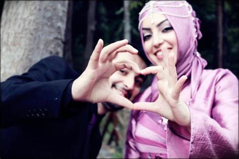195 of the cutest and most beautiful muslim married couples hijabiworld image 4479186 by