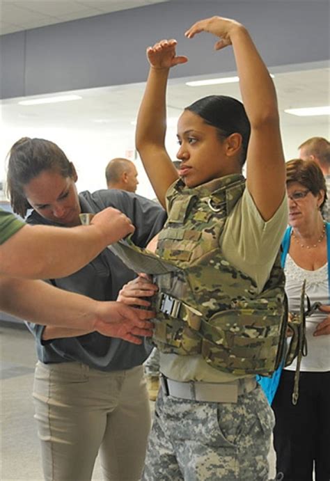 Deploying Soldiers Test New Female Body Armor Prototype Article The