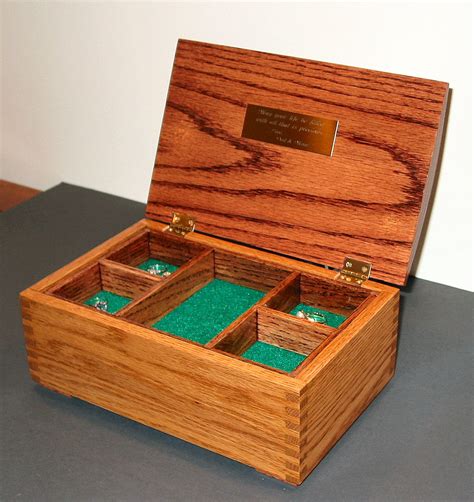 oak jewelry box featuring box joint construction  steps  pictures