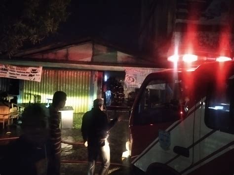 Kebakaran Besar Malam Ini Di Simpang Kawat Kota Jambi –