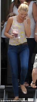 gossip girl star blake lively keeps her stunning figure by drinking a