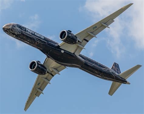 azul increases embraer   order   simple flying