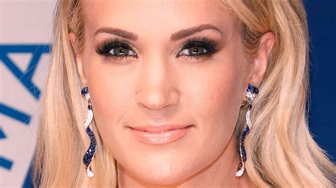 carrie underwood shows face   video  facial stitches