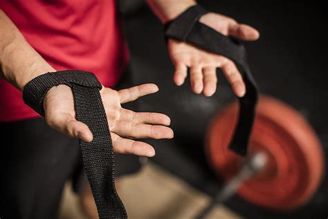 lifting straps  easy steps  lift  weight