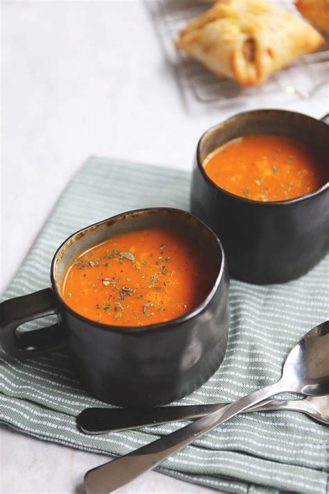 paprika wortel tomatensoep   minuten klaar lekker en simpel
