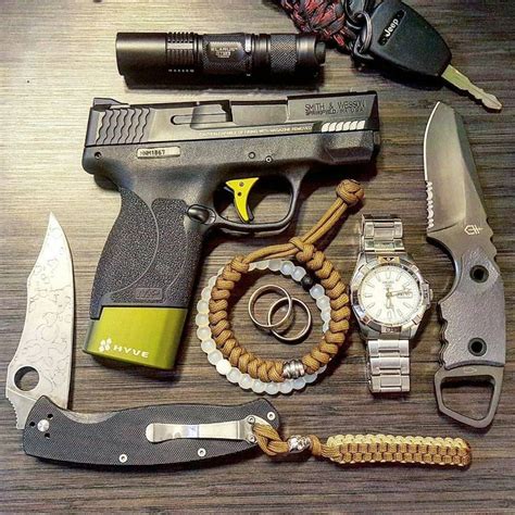 tactical edc images  pinterest  day carry tactical
