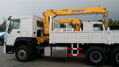 sqskq  ton cargo boom truck crane xcmg truck mounted crane