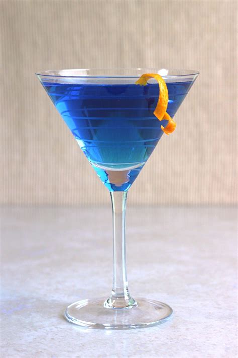 blue monday drink recipe  blue curacao vodka  cointreau blue alcoholic drinks alcholic