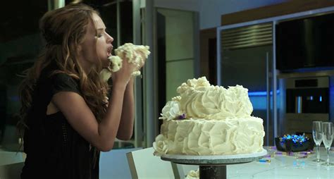 Alexis Knapp Makes Love To A Cake In ‘urge’ Clip