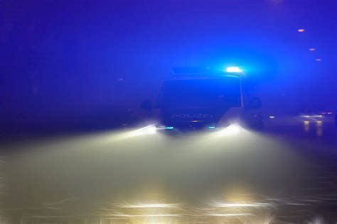 blaulicht foto bild autos zweiraeder feuerwehr