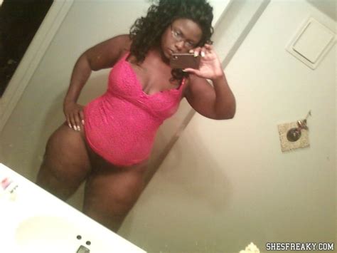 thick black girl at shesfreaky