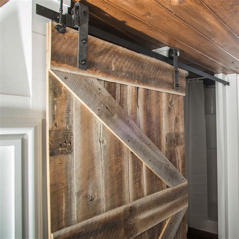 reclaimed wood barn door    lumber custom