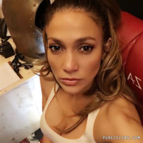 Jennifer Lopez Shows Off Her Gorgeous Ass In The New Sexy