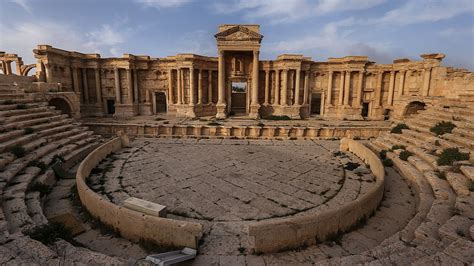verwoest deel romeins amfitheater  palmyra rtl nieuws