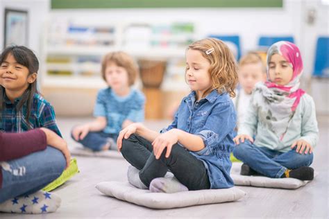 mindfulness activities  kids  students   classroom
