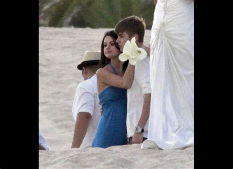 Justin Bieber Selena Gomez Wedding Couple Attends Nuptials In Mexico